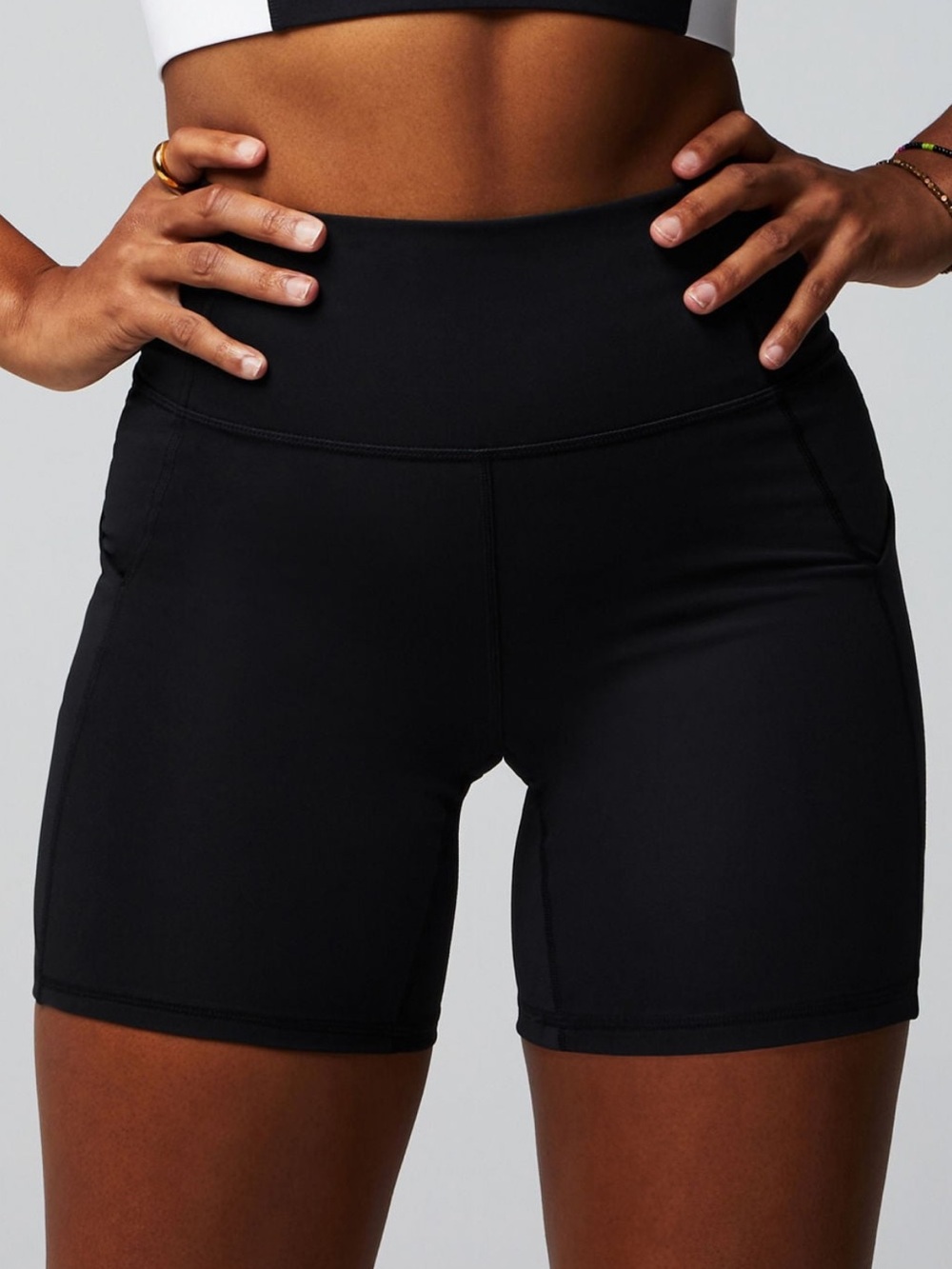 Fabletics Black Oasis High-Rise 6” Athletic Shorts with Side Pockets - Picture 6 of 6